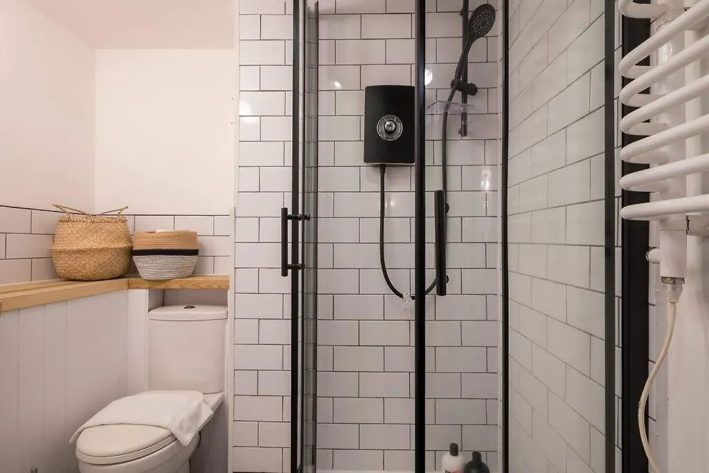 펜션 Modern 1-Bed Central Apartment With Outside Space 브라이턴